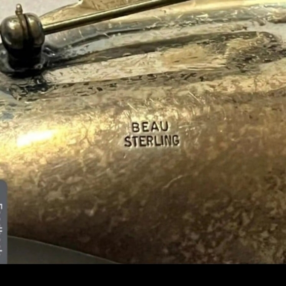 Gold Leaf Jewelry Set - Picture 6 of 7